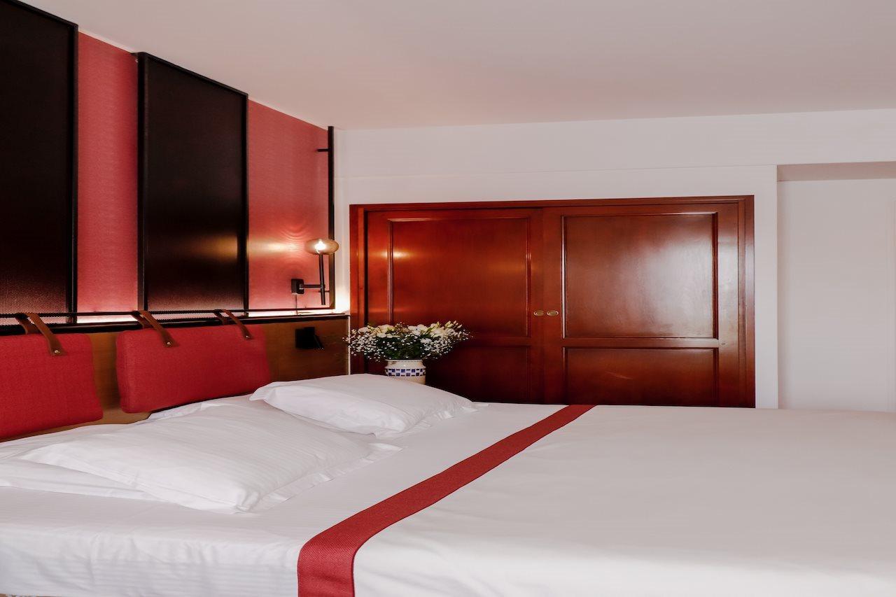 Hotel Les Jardins De Deauville Сен-Мартен-о-Шартрен Экстерьер фото