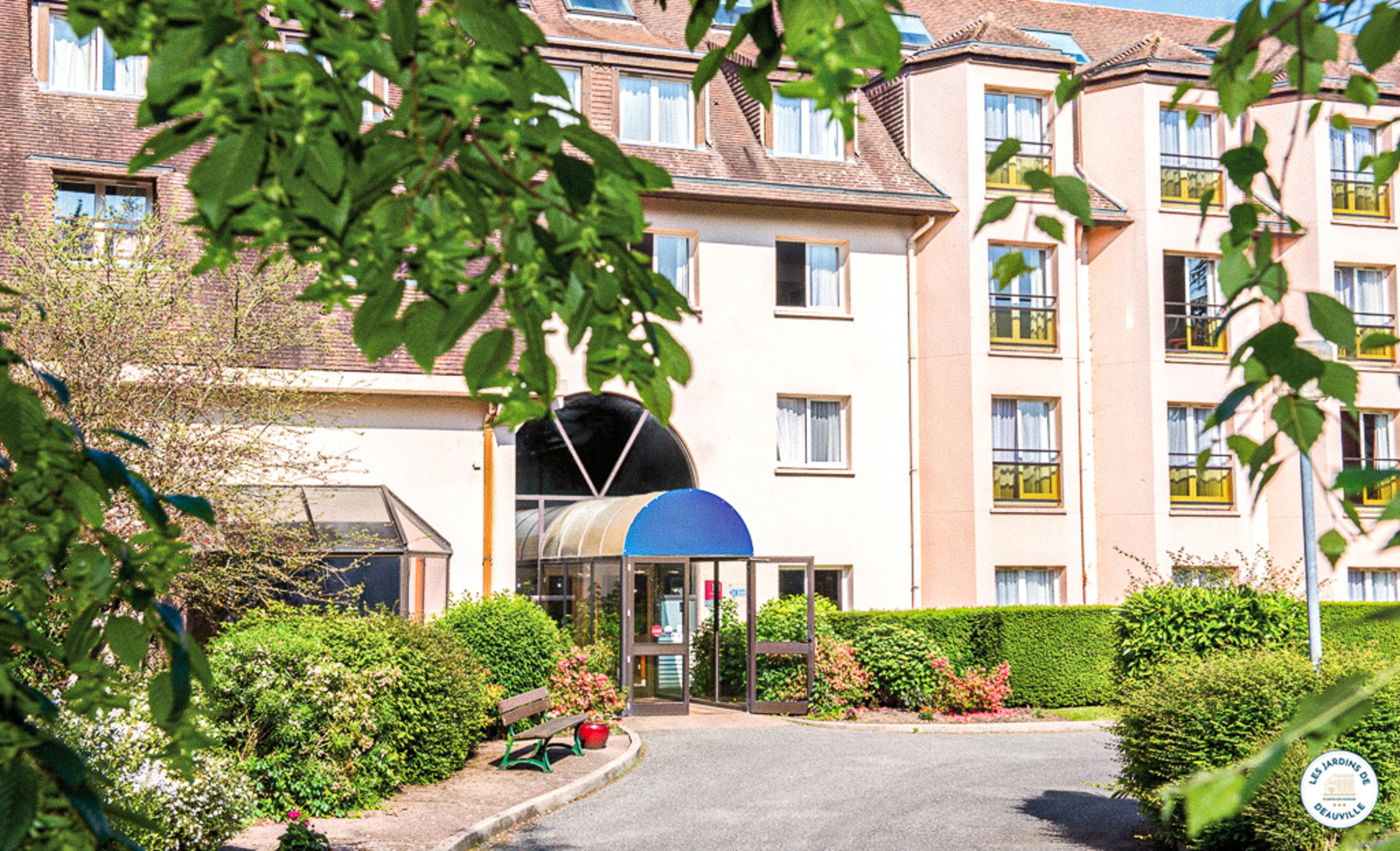 Hotel Les Jardins De Deauville Сен-Мартен-о-Шартрен Экстерьер фото