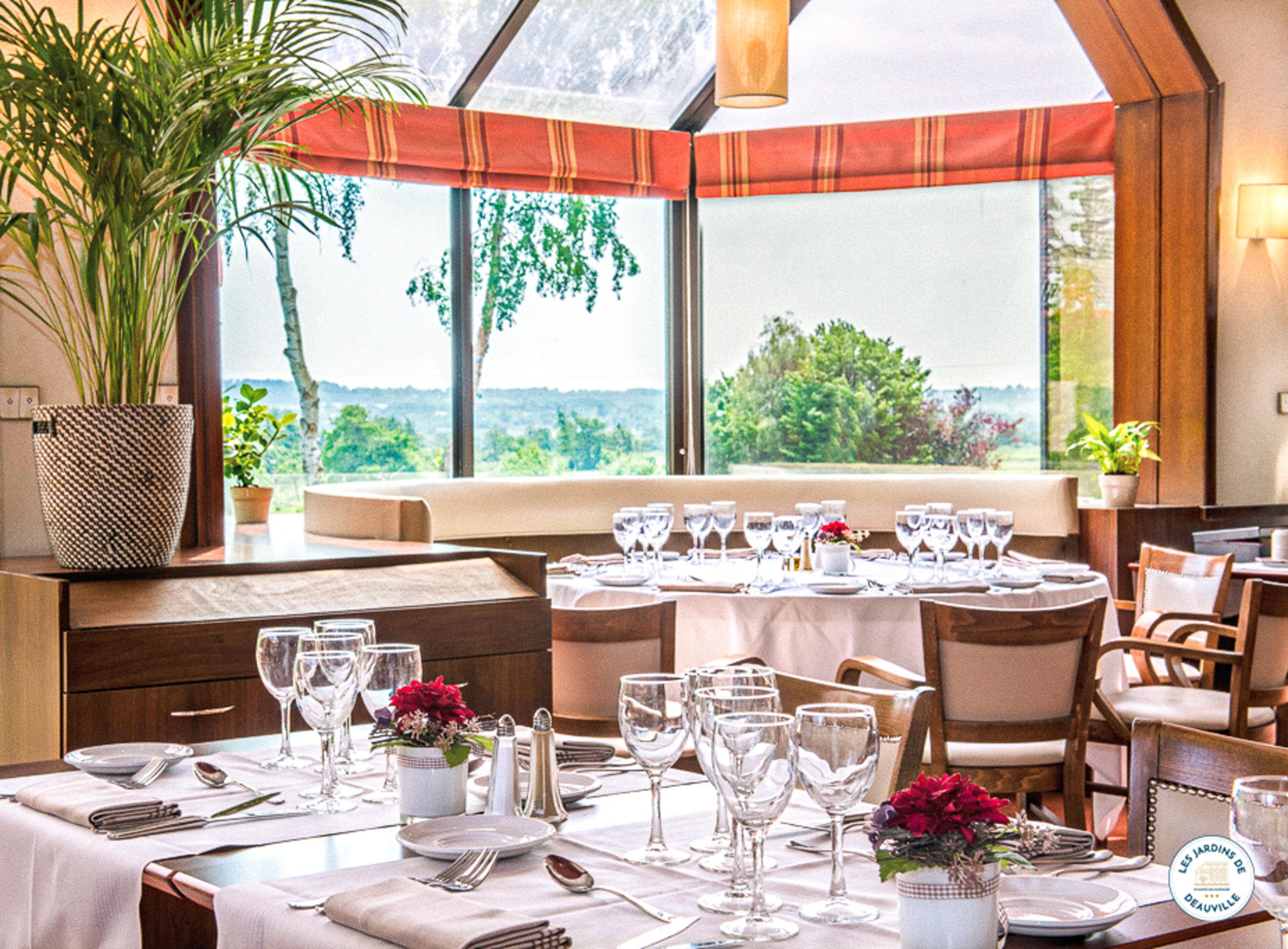 Hotel Les Jardins De Deauville Сен-Мартен-о-Шартрен Экстерьер фото