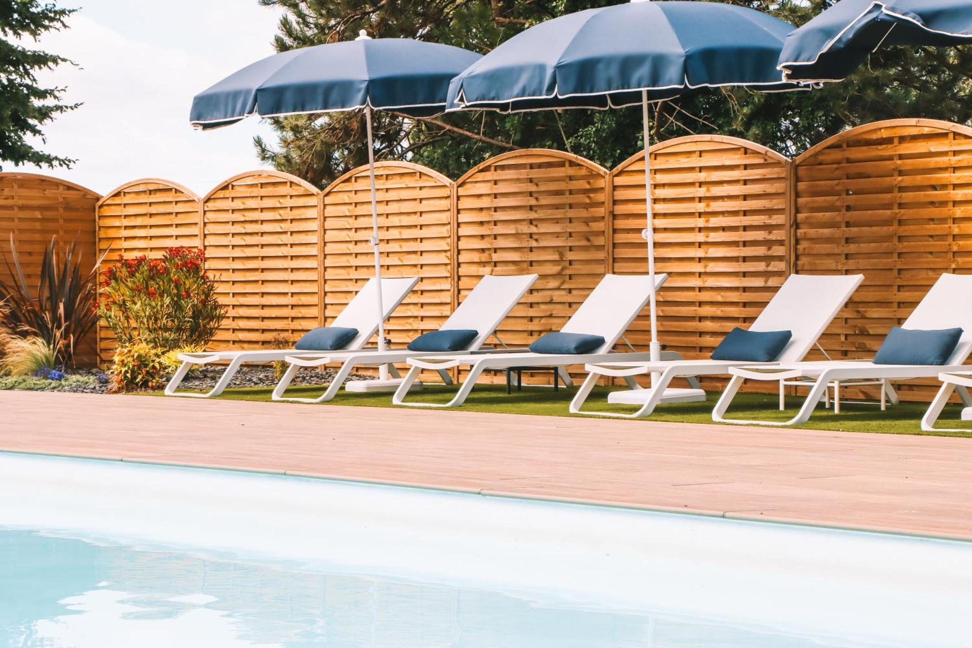 Hotel Les Jardins De Deauville Сен-Мартен-о-Шартрен Экстерьер фото