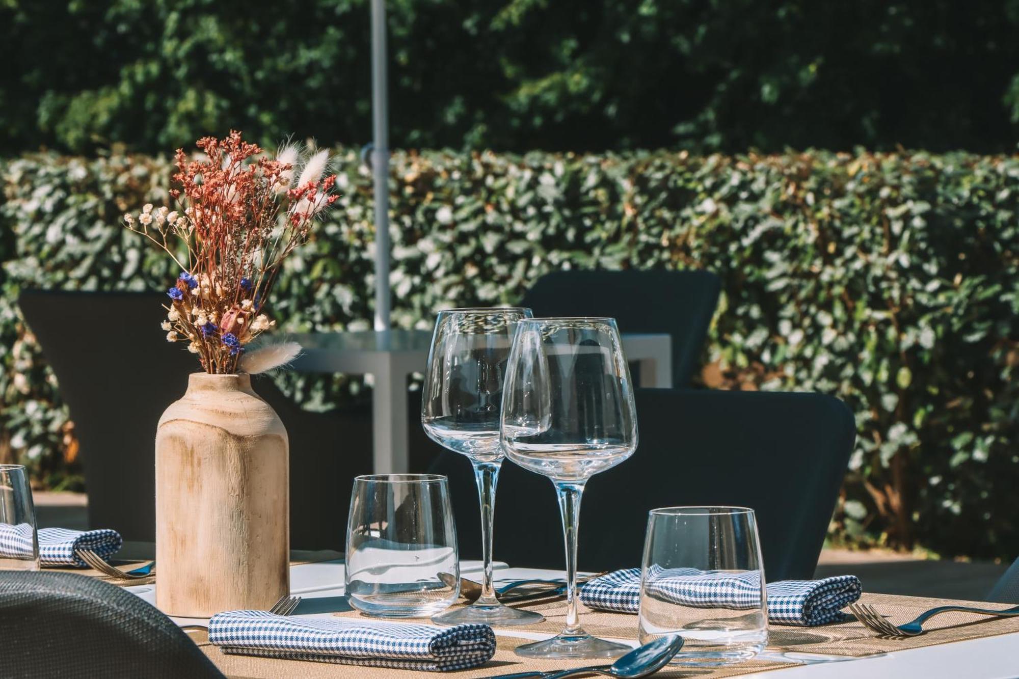Hotel Les Jardins De Deauville Сен-Мартен-о-Шартрен Экстерьер фото