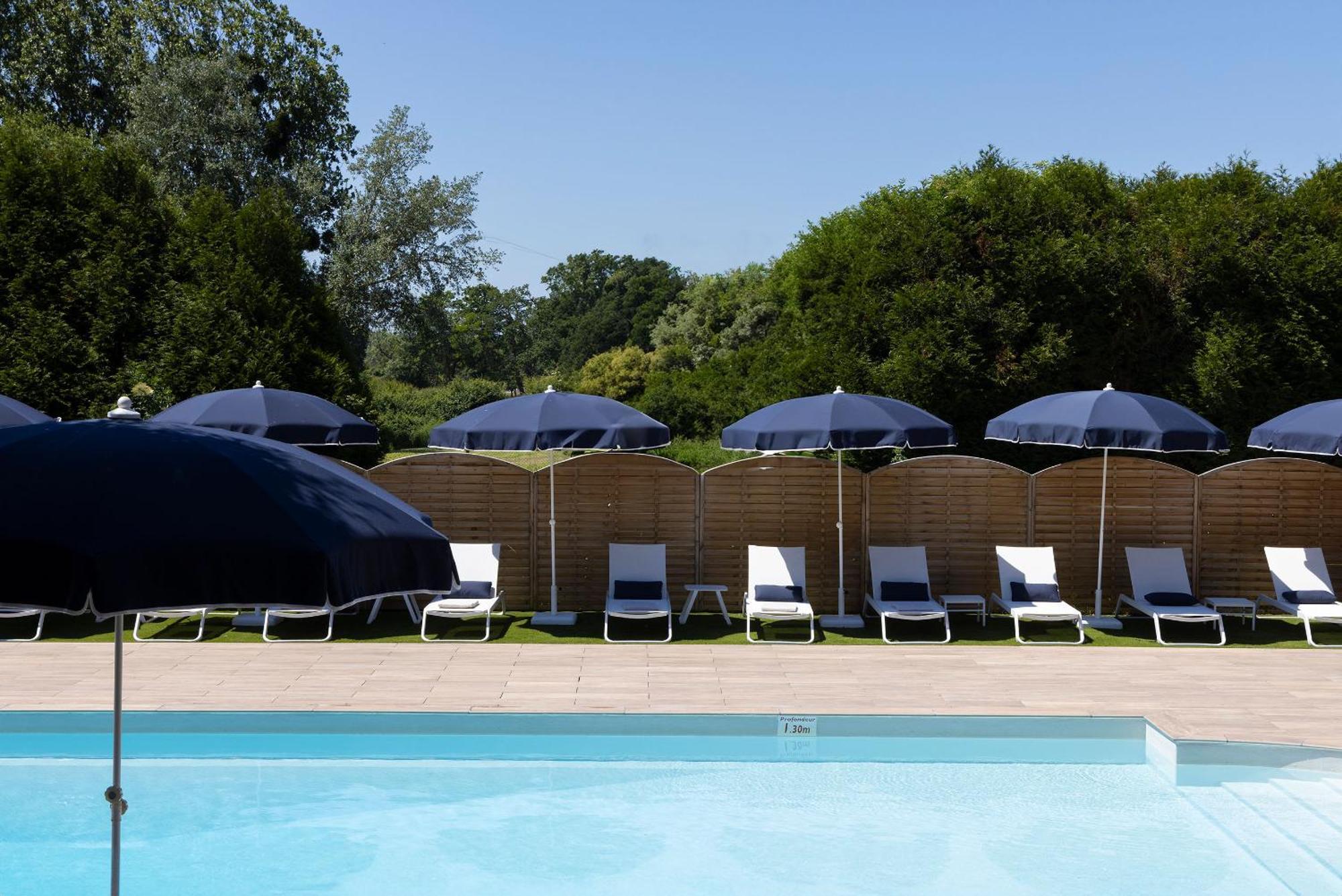Hotel Les Jardins De Deauville Сен-Мартен-о-Шартрен Экстерьер фото